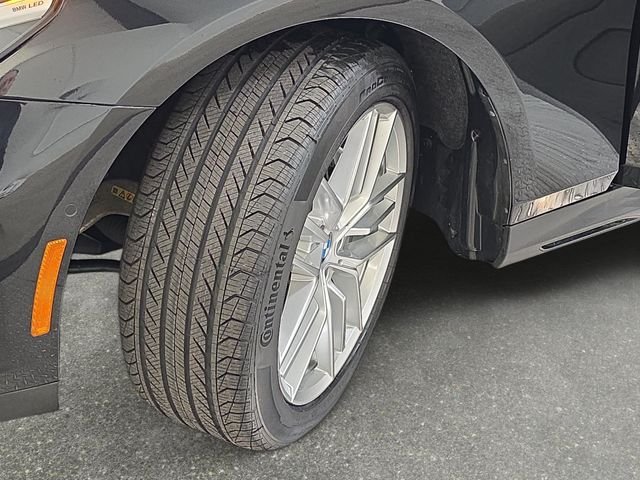 Certified Used 2024 Black Sapphire Metallic BMW 530i xDrive image 29