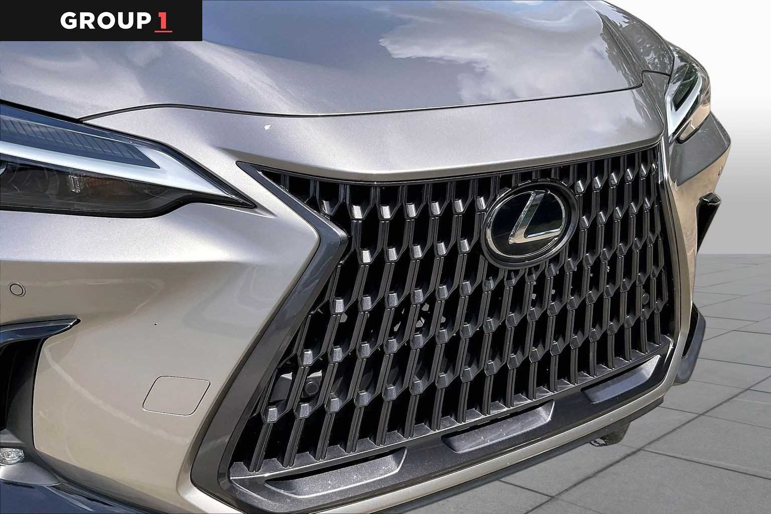 Used 2024 Atomic Silver Lexus Premium image 27