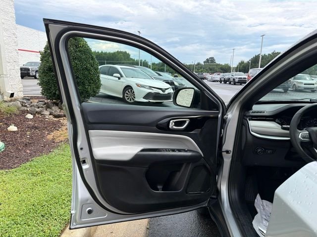 Used 2025 Silver Jeep Limited image 24