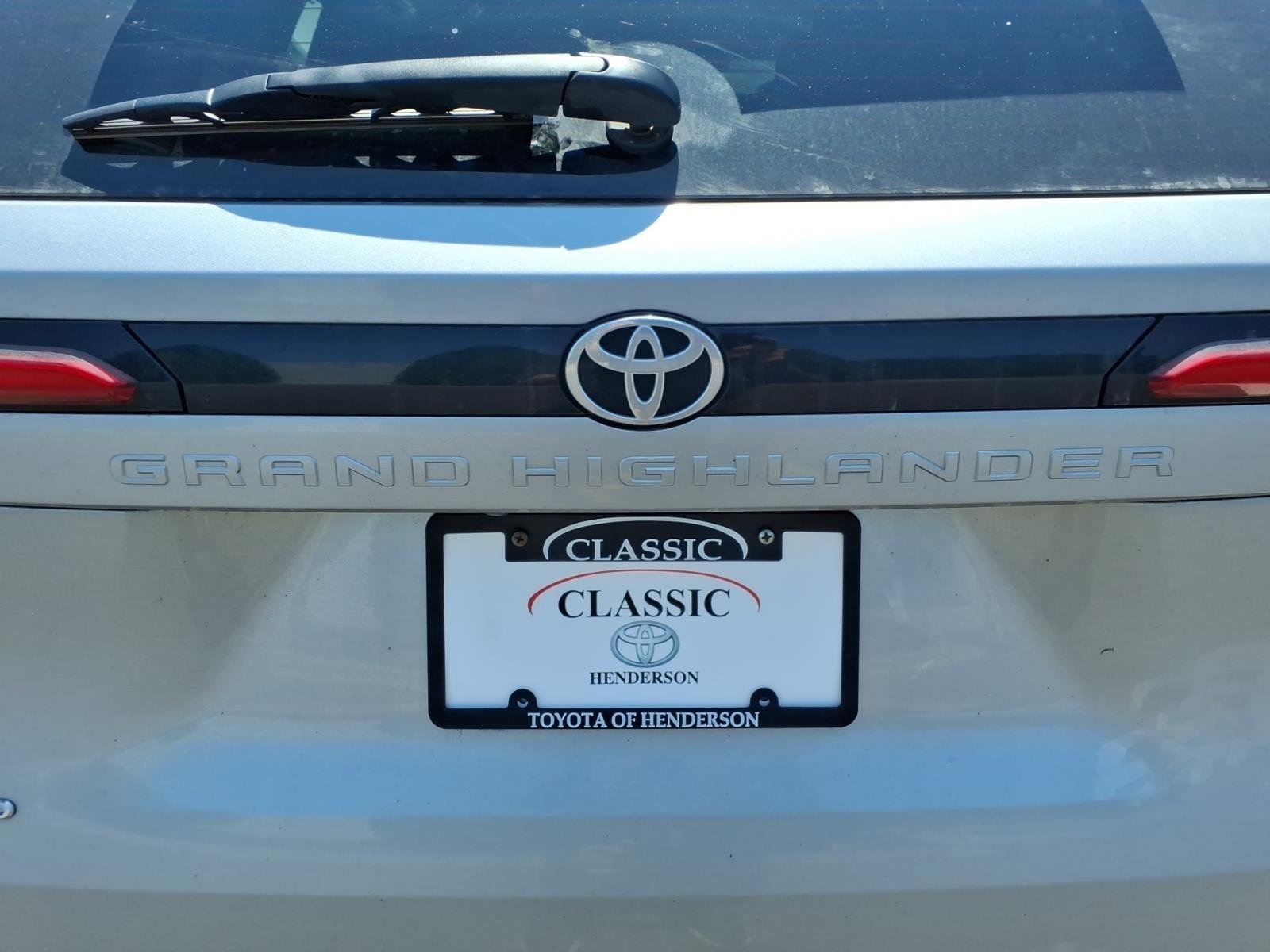 Used 2024 Celestial Silver Metallic Toyota Hybrid XLE image 5