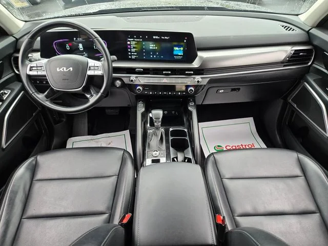 Used 2025 Black Kia S image 16