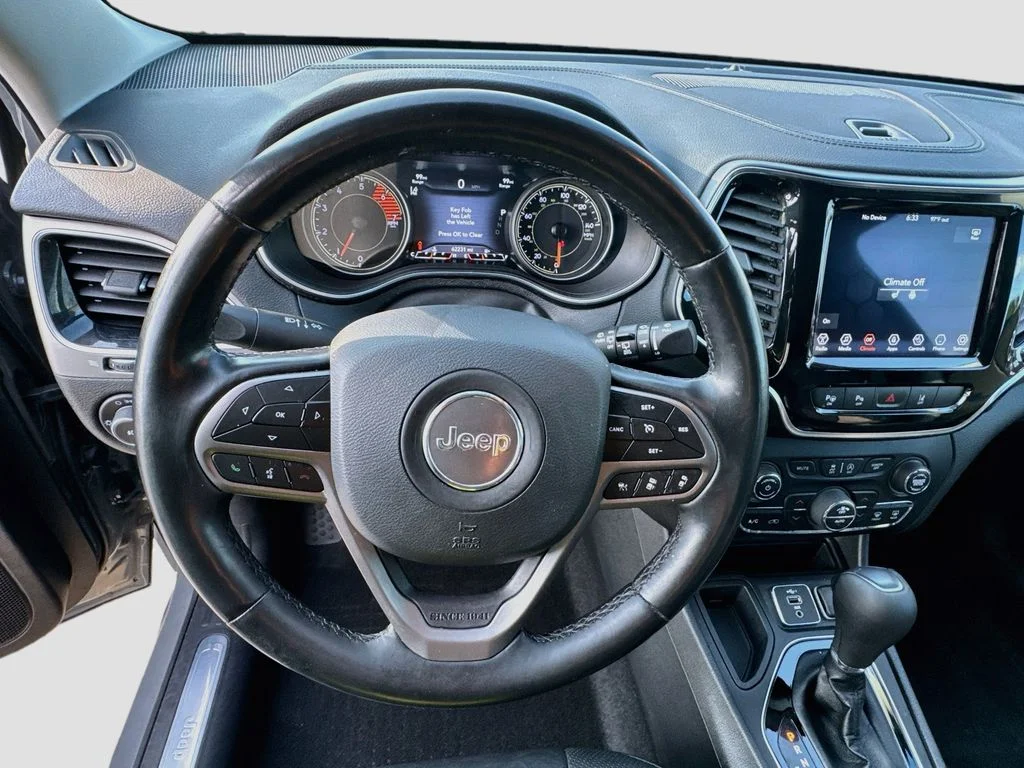 Used 2021 Gray Jeep Limited image 12