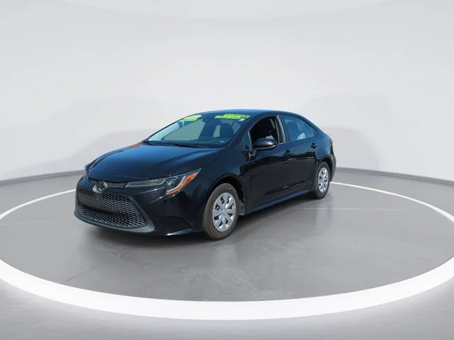 Used 2022 Black Toyota L image 3