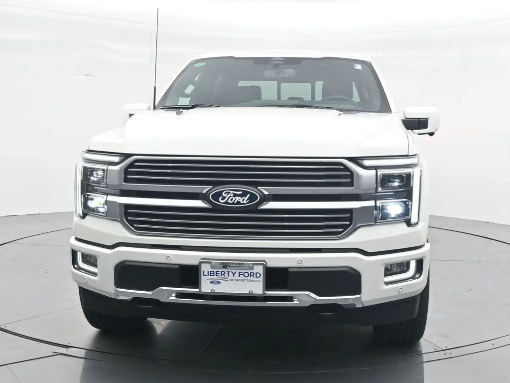 New 2026 Star White Metallic Tri-Coat Ford Platinum® image 2