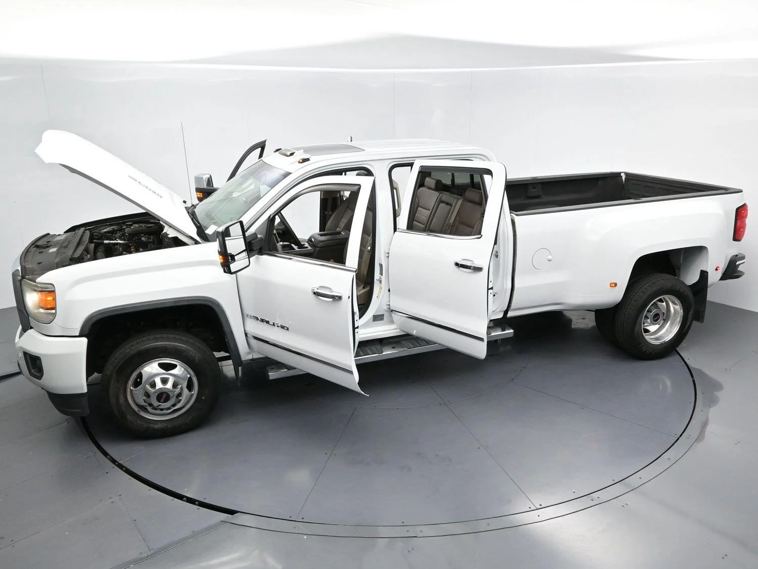 Used 2016 Summit White GMC Denali image 43