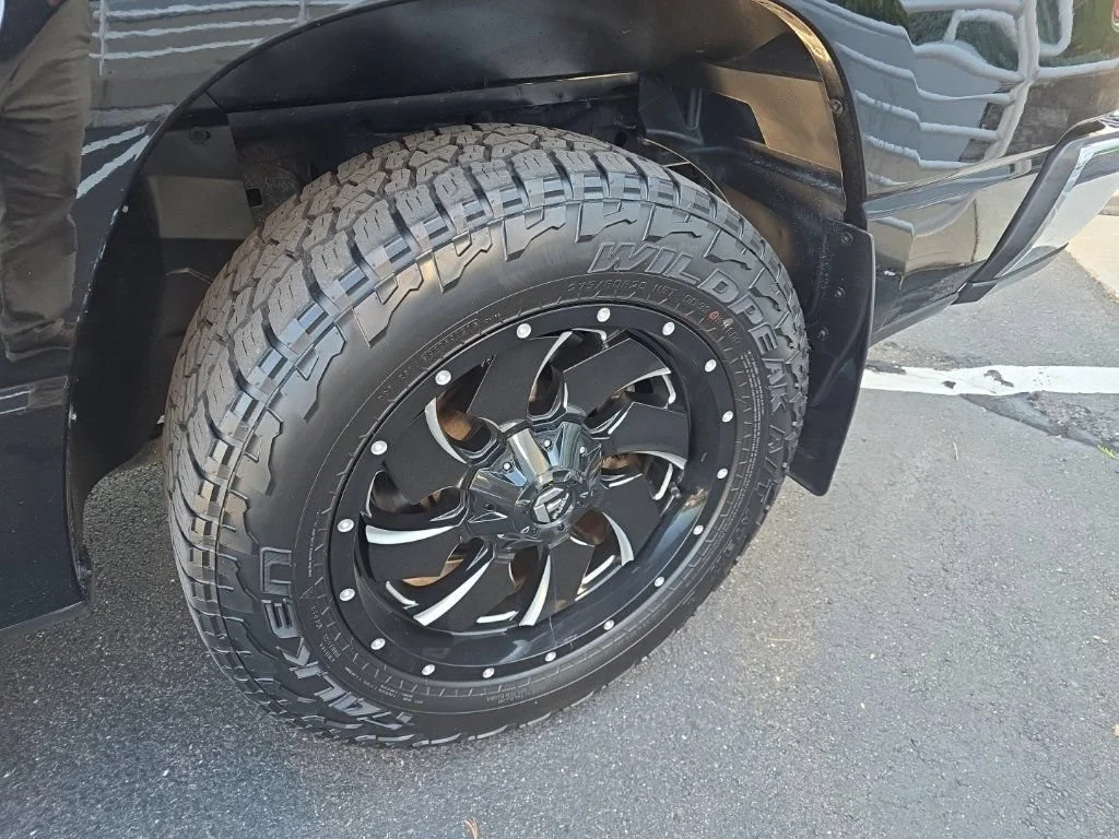 Used 2019 Diamond Black Ram Big Horn/Lone Star image 6