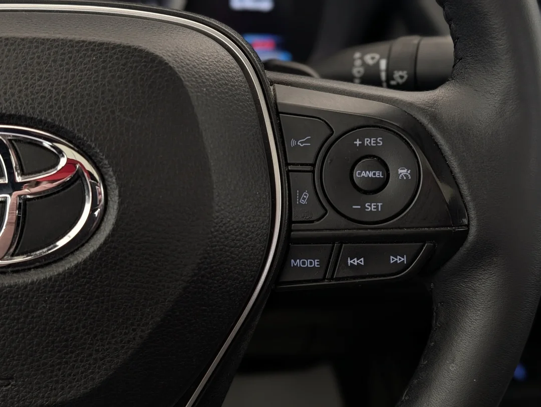 Used 2022 Blue Toyota SE - - 2.0L 4-Cyl - CVT Auto - Hatchback - Power Group & More! image 17