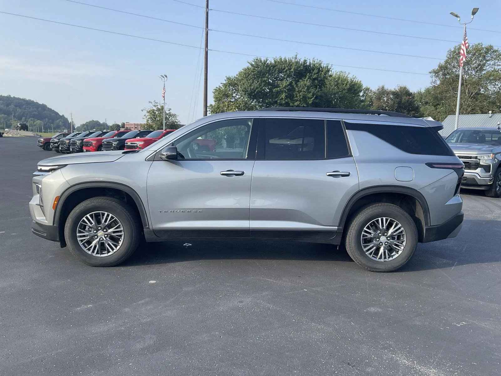 Used 2026 Sterling Gray Metallic Chevrolet AWD LT image 4