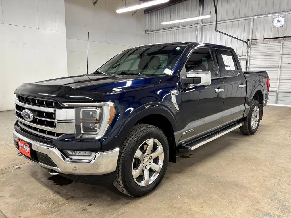 Used 2023 Blue Ford Lariat image 4