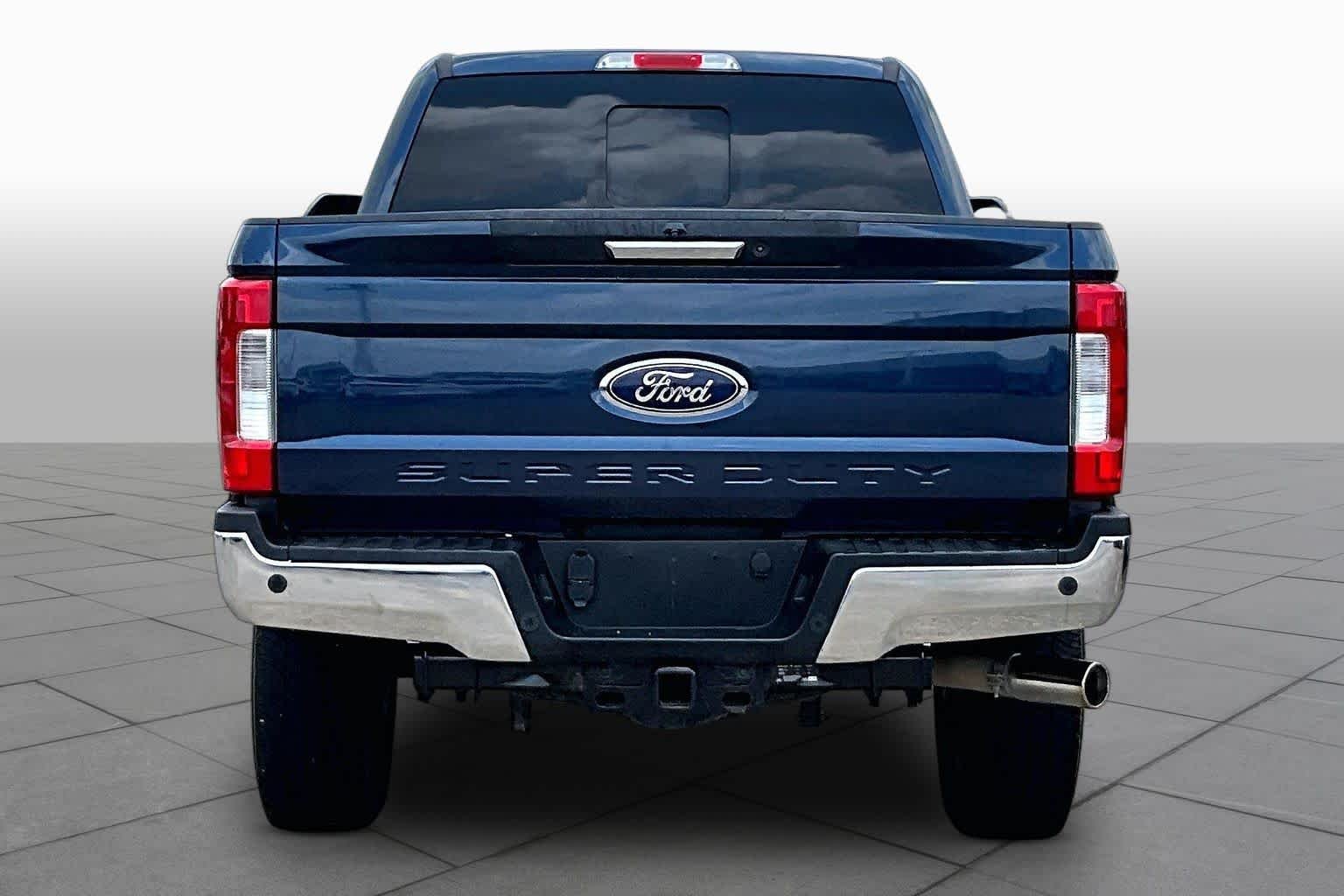 Used 2019 Blue Jeans Metallic Ford LARIAT image 5