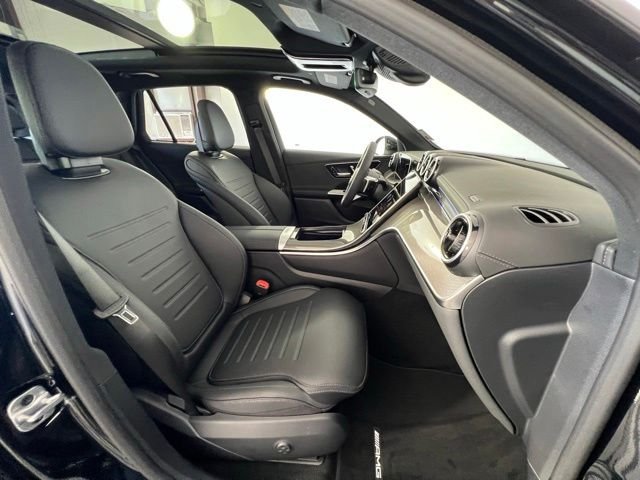 New 2026 Black Mercedes-Benz GLC 300 image 42