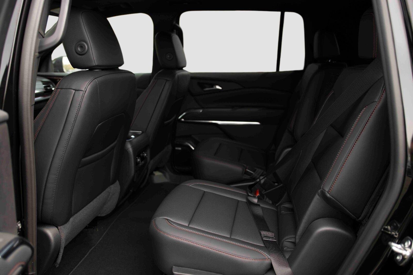 2026 Chevrolet Traverse Z71 - Photo 21