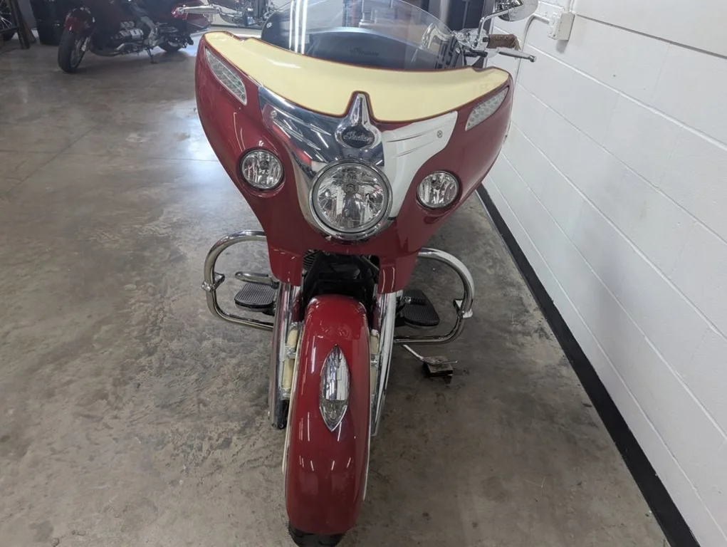 Used 2016 Red/Cream Indian Motorcycle Indian Red image 3