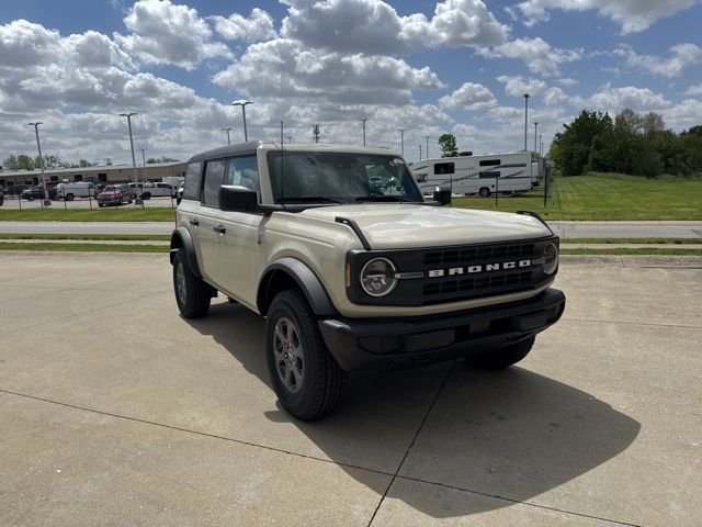 New 2026 Desert Sand Ford Big Bend® image 29