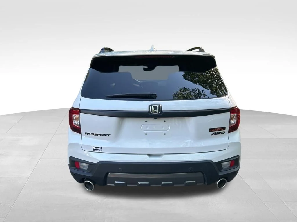 Used 2023 White Honda TrailSport image 4
