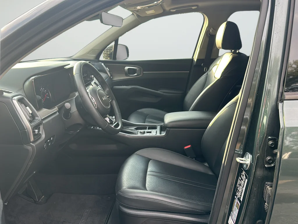 Used 2023 Green Kia X-Line EX image 10