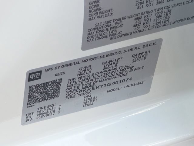 New 2026 Summit White Chevrolet LT (2FL) image 30