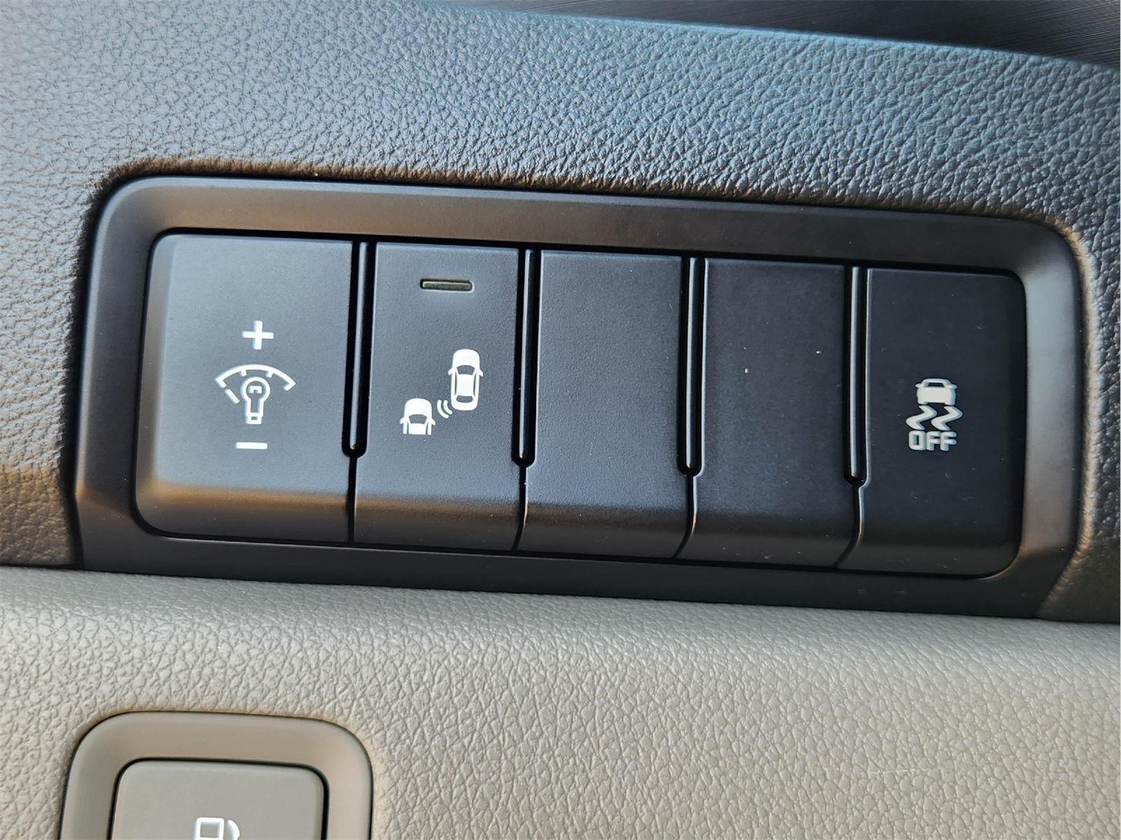2020 Kia Sedona EX - Photo 22