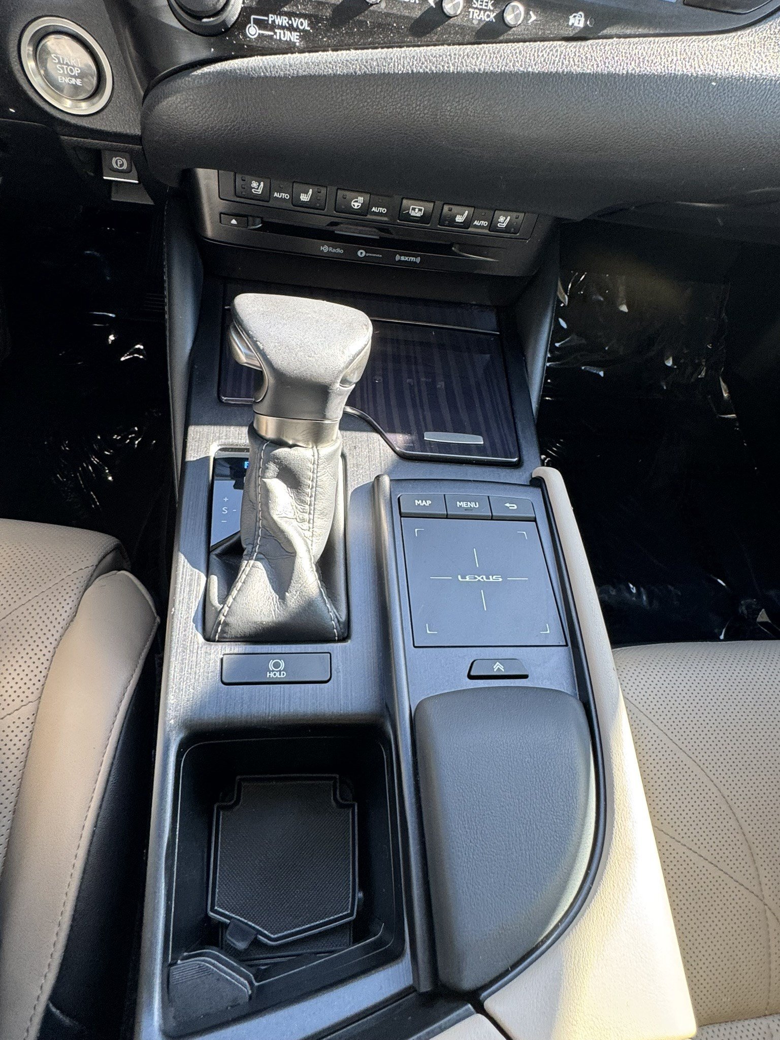 Used 2019 Eminent White Pearl Lexus 350 Luxury image 11