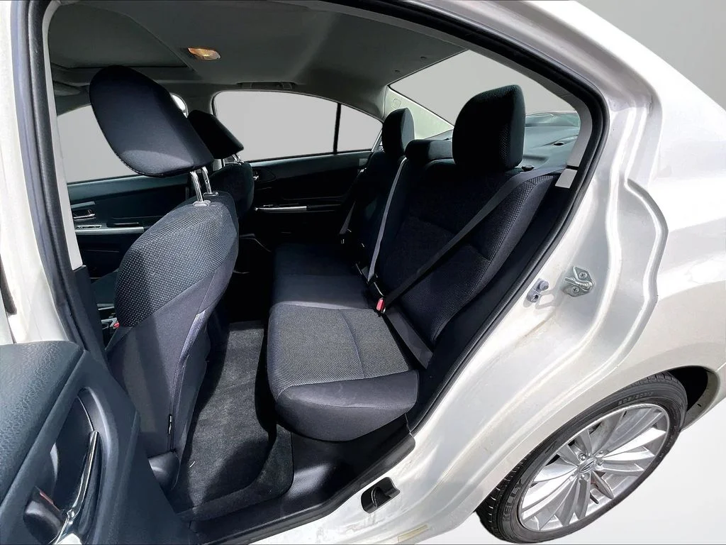 Used 2015 White Subaru 2.0i Premium image 26