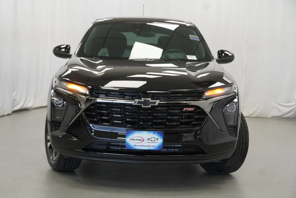 New 2026 Mosaic Black Metallic Chevrolet 1RS image 11