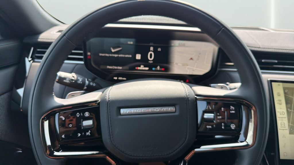 New 2026 Santorini Black Land Rover Dynamic SE image 23