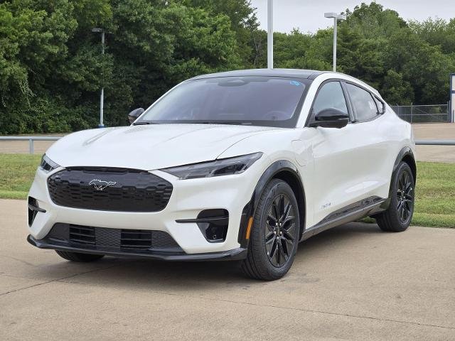New 2026 Star White Metallic Tri-coat Ford Premium image 22