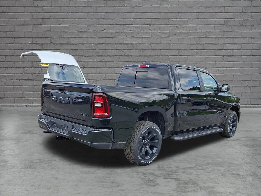 New 2026 Diamond Black Crystal Pearlcoat Ram Express image 8