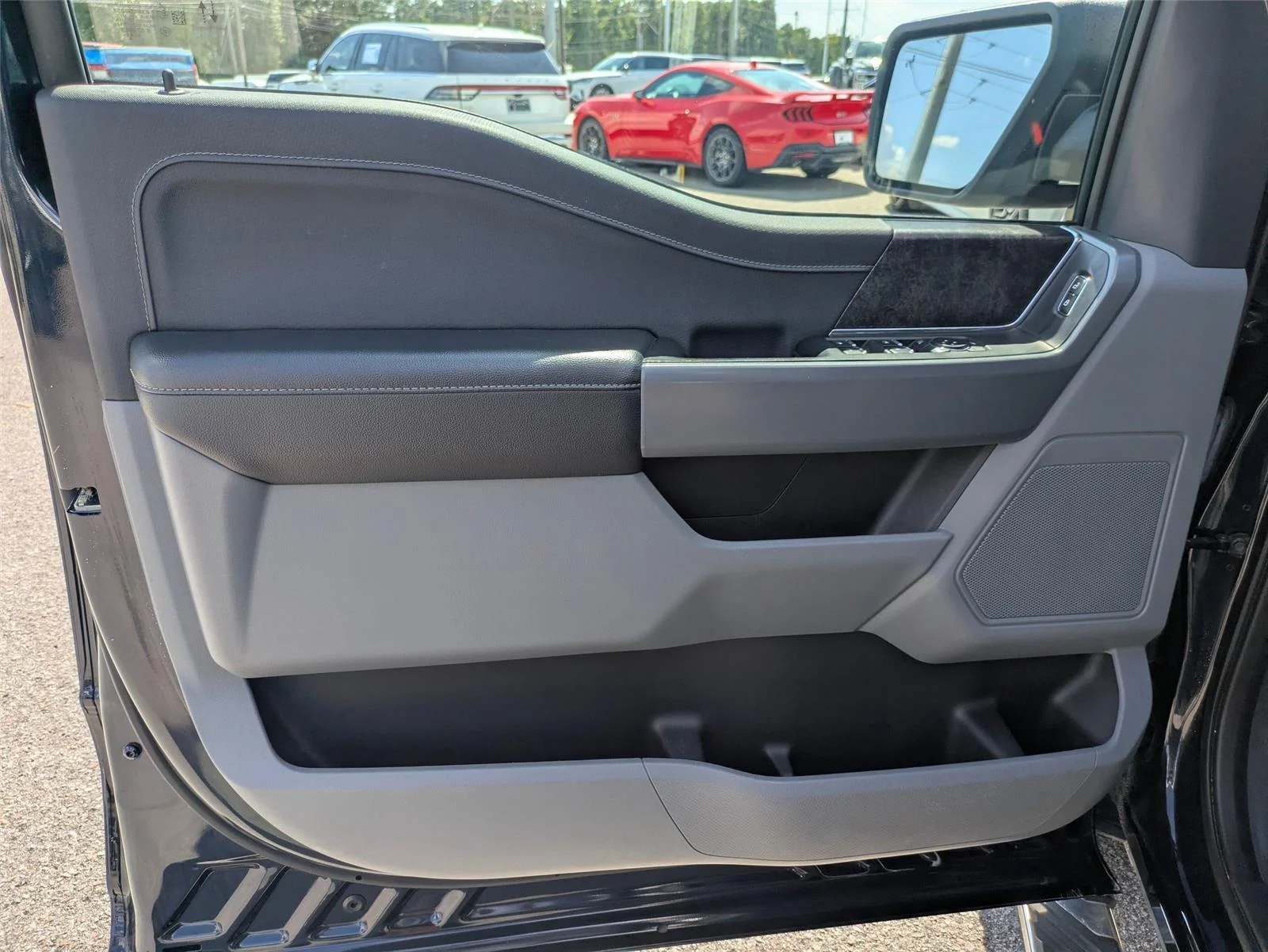Used 2023 Antimatter Blue Metallic Ford XLT image 11
