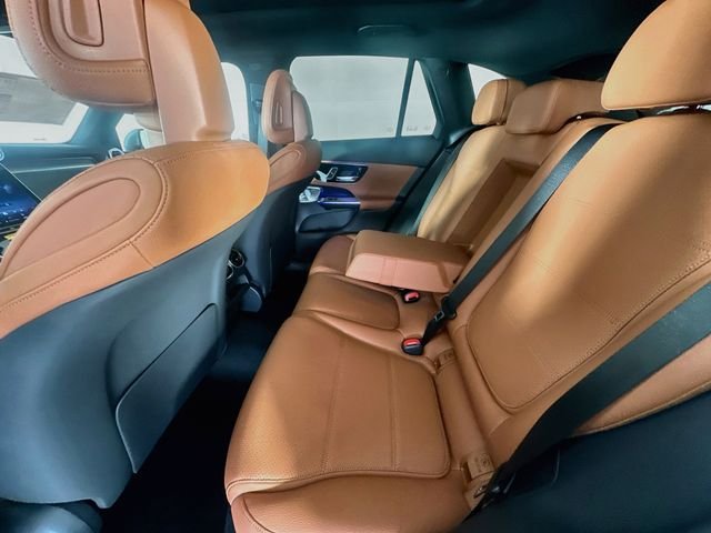 New 2026 Verde Silver Metallic Mercedes-Benz GLC 300 image 25