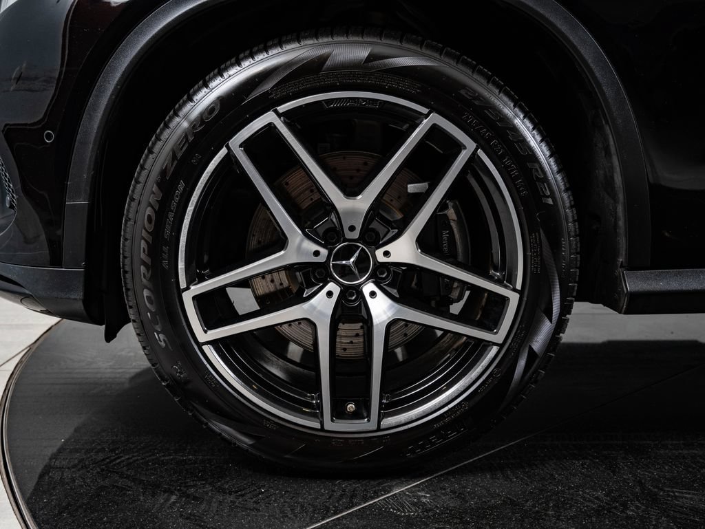 Used 2019 Black Mercedes-Benz GLE 43 AMG® image 13