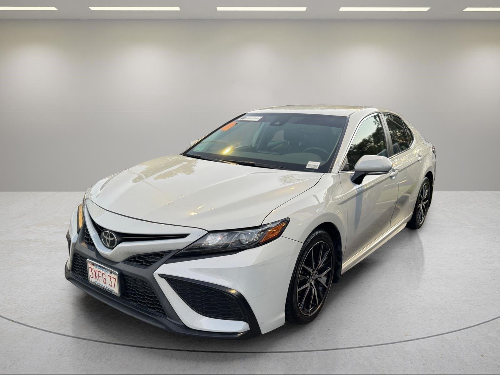 Used 2023 Predawn Gray Mica Toyota SE image 23