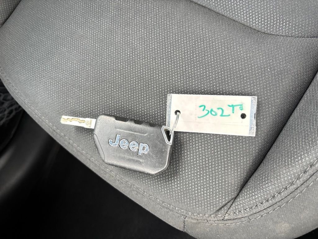 Used 2019 Black Jeep Sport image 23