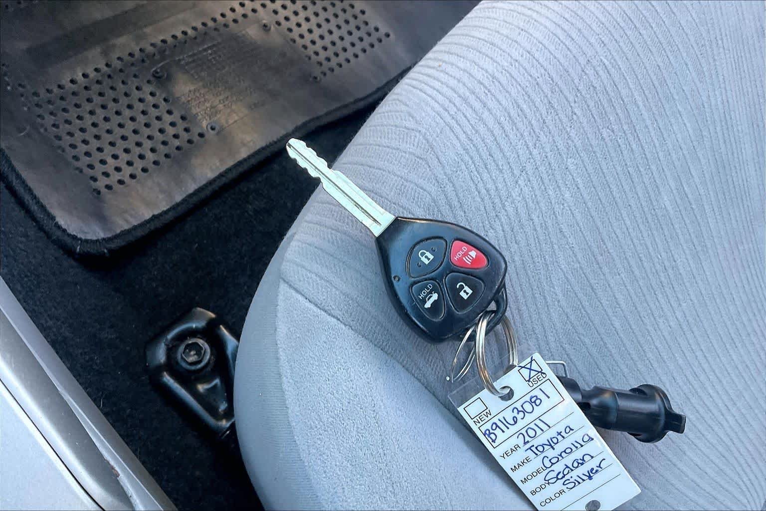 Used 2011 Classic Silver Metallic Toyota LE image 13