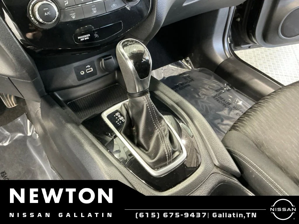 Used 2018 Magnetic Black Nissan S image 9