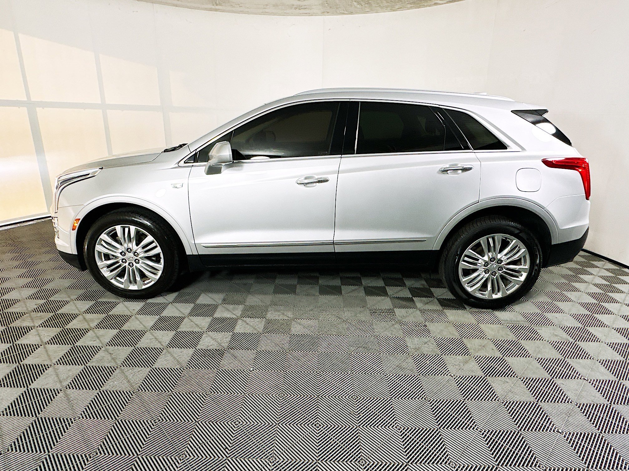 2018 Cadillac XT5 thumbnail 8