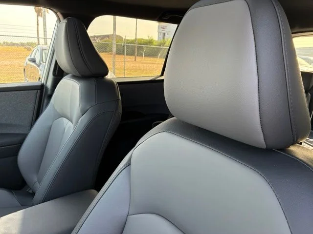 New 2026 CRYSTAL WHITE PEARL Subaru Premium image 21