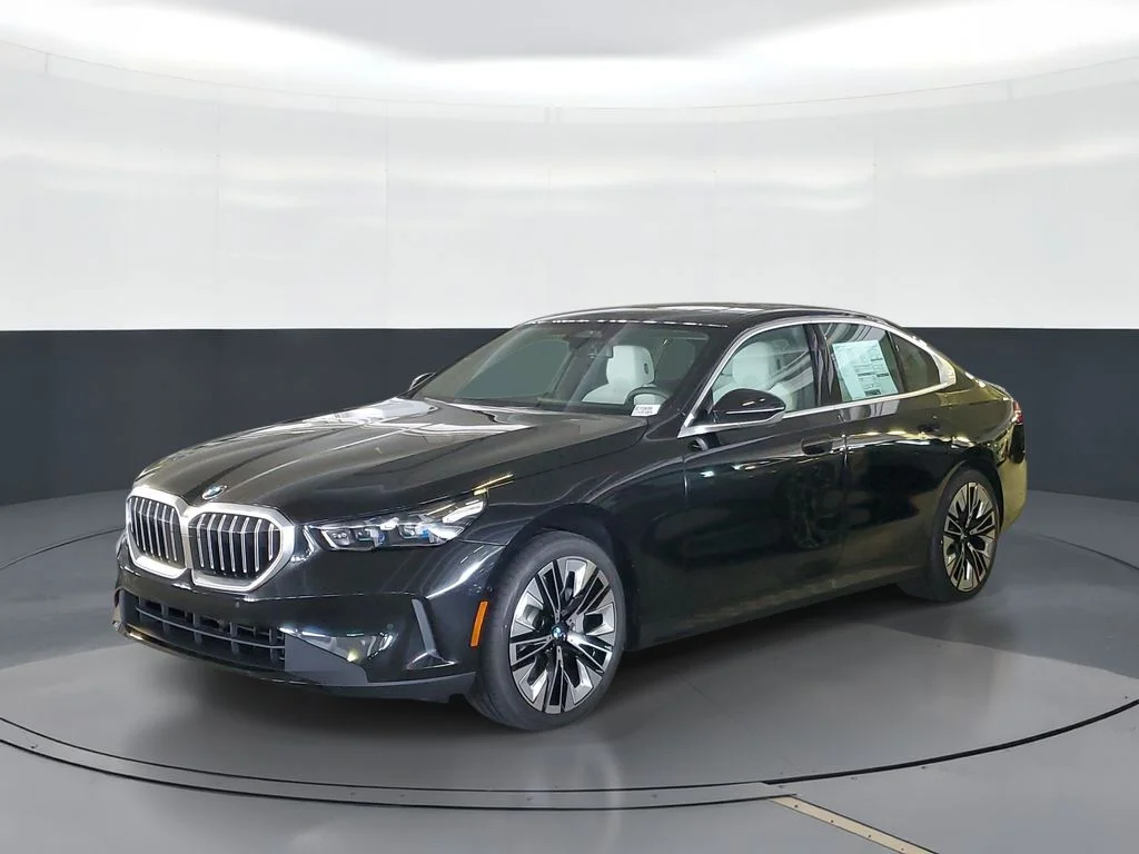 New 2027 Dk. BMW 530i image 1