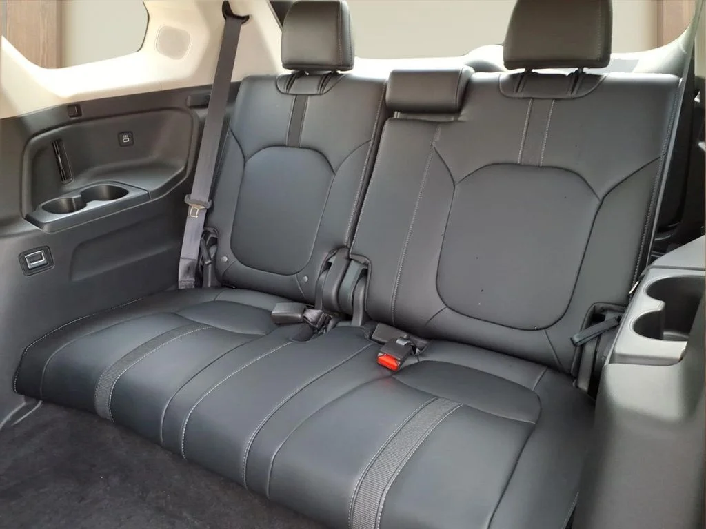Used 2023 White Honda Touring image 21