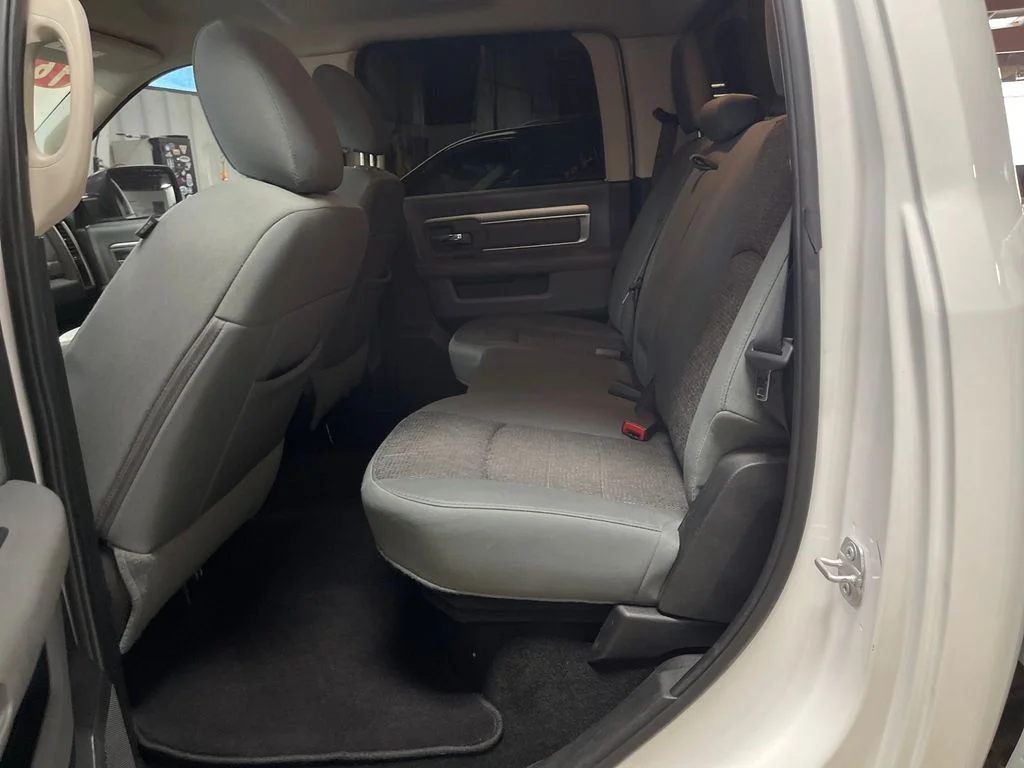 Used 2016 White Ram Big Horn image 28