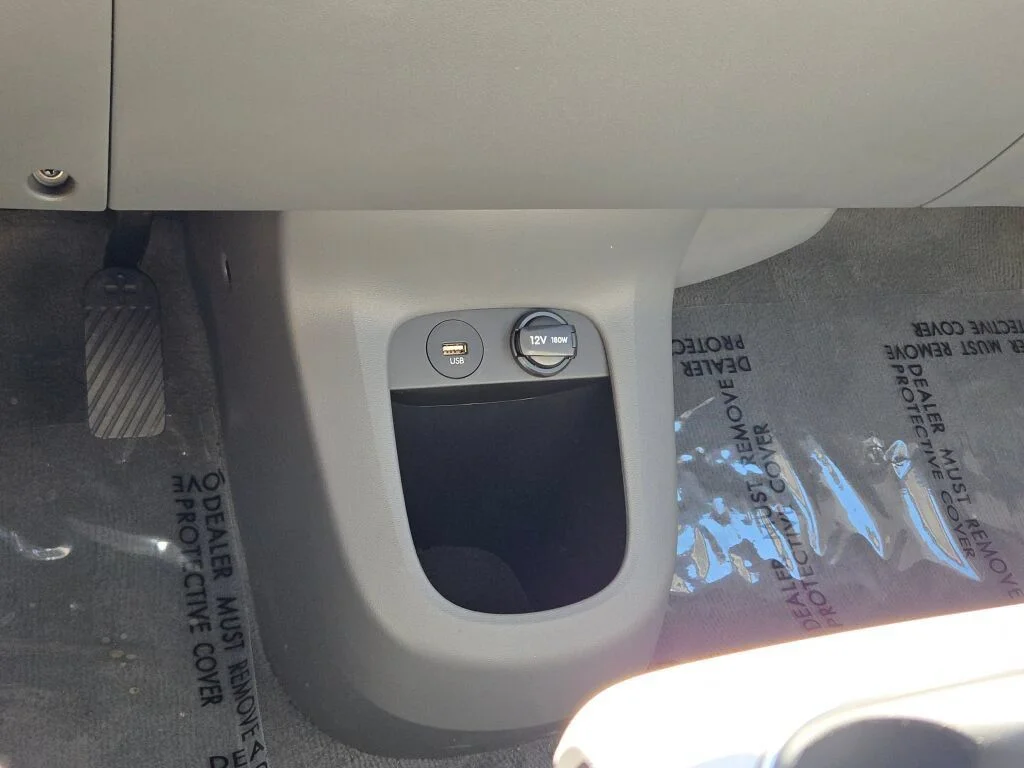Used 2023 Gold Hyundai Limited image 27