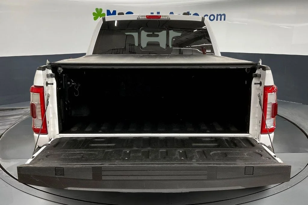 Used 2021 White Ford Lariat image 22