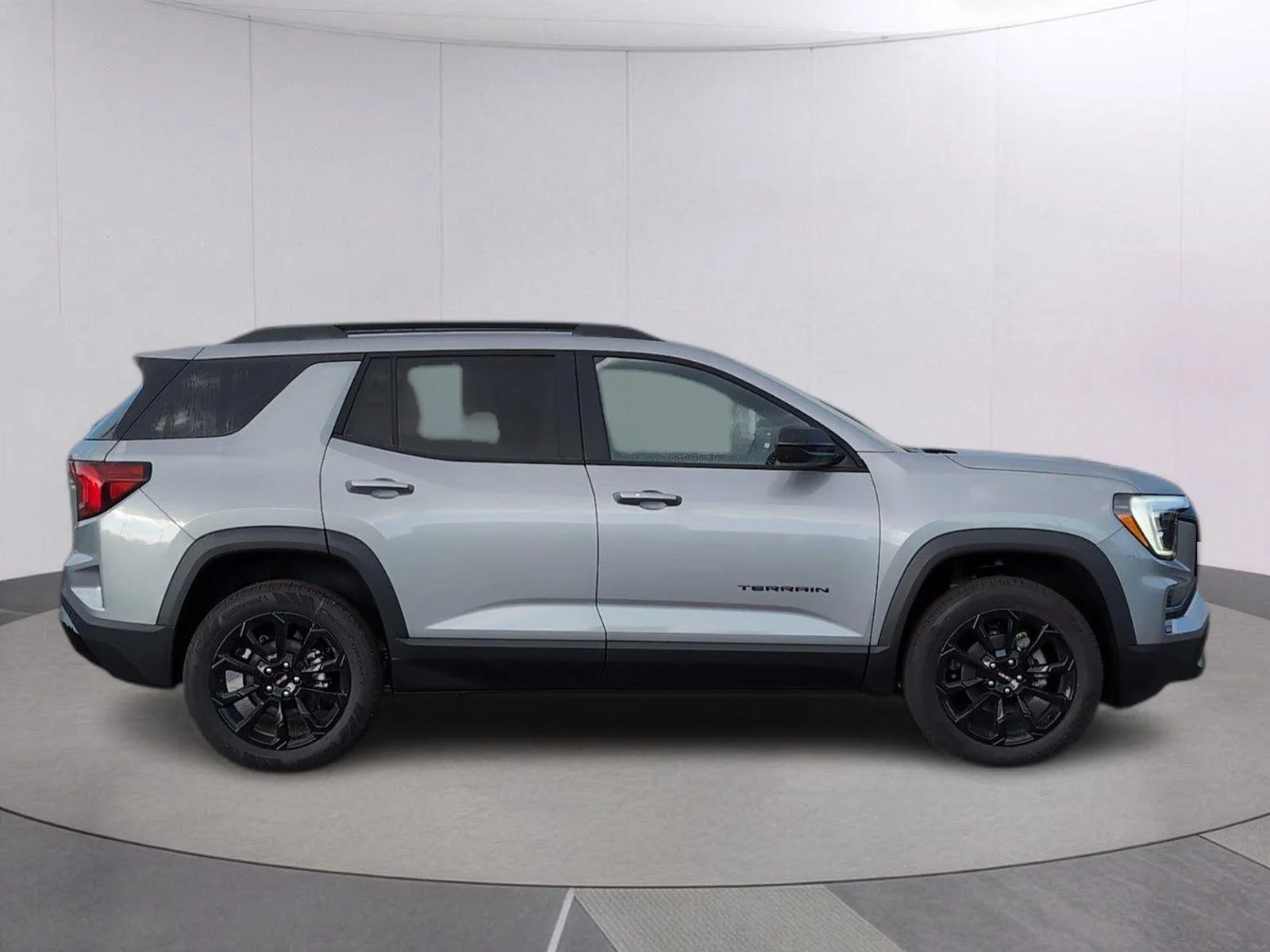 New 2026 Sterling Metallic GMC Elevation image 7