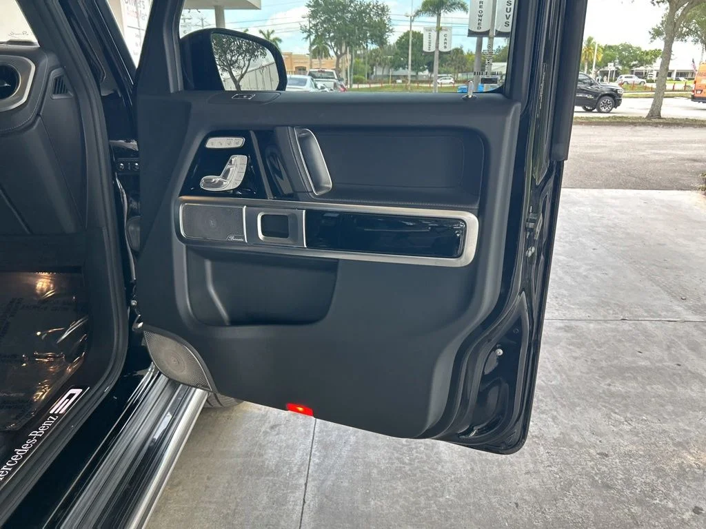 Used 2021 Black Mercedes-Benz G 550 image 32