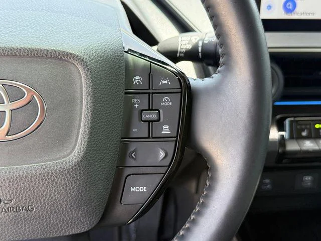 Certified Used 2023 CUTTING EDGE Toyota Limited image 15