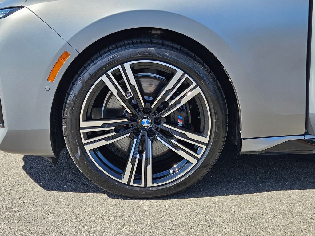 Certified Used 2025 Frozen Pure Grey Metallic BMW 760i xDrive image 51