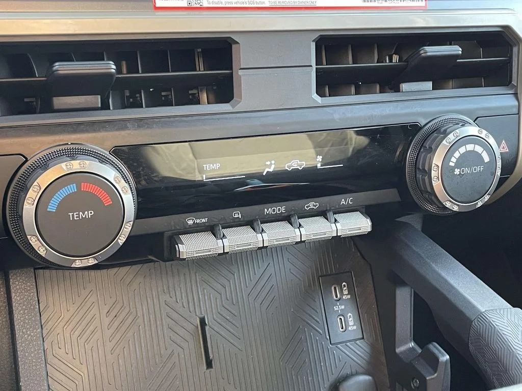 2026 Toyota Tacoma SR5 - Photo 18