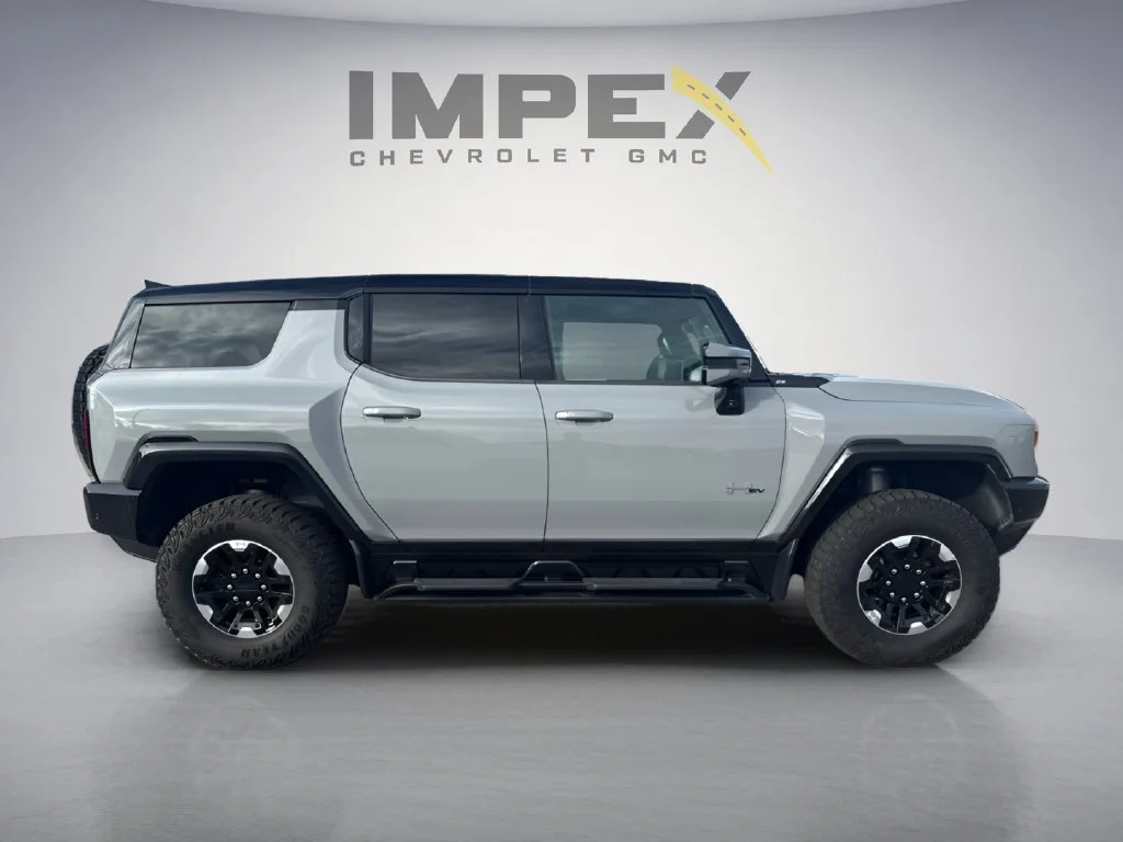 Used 2024 Gray GMC 2X image 6