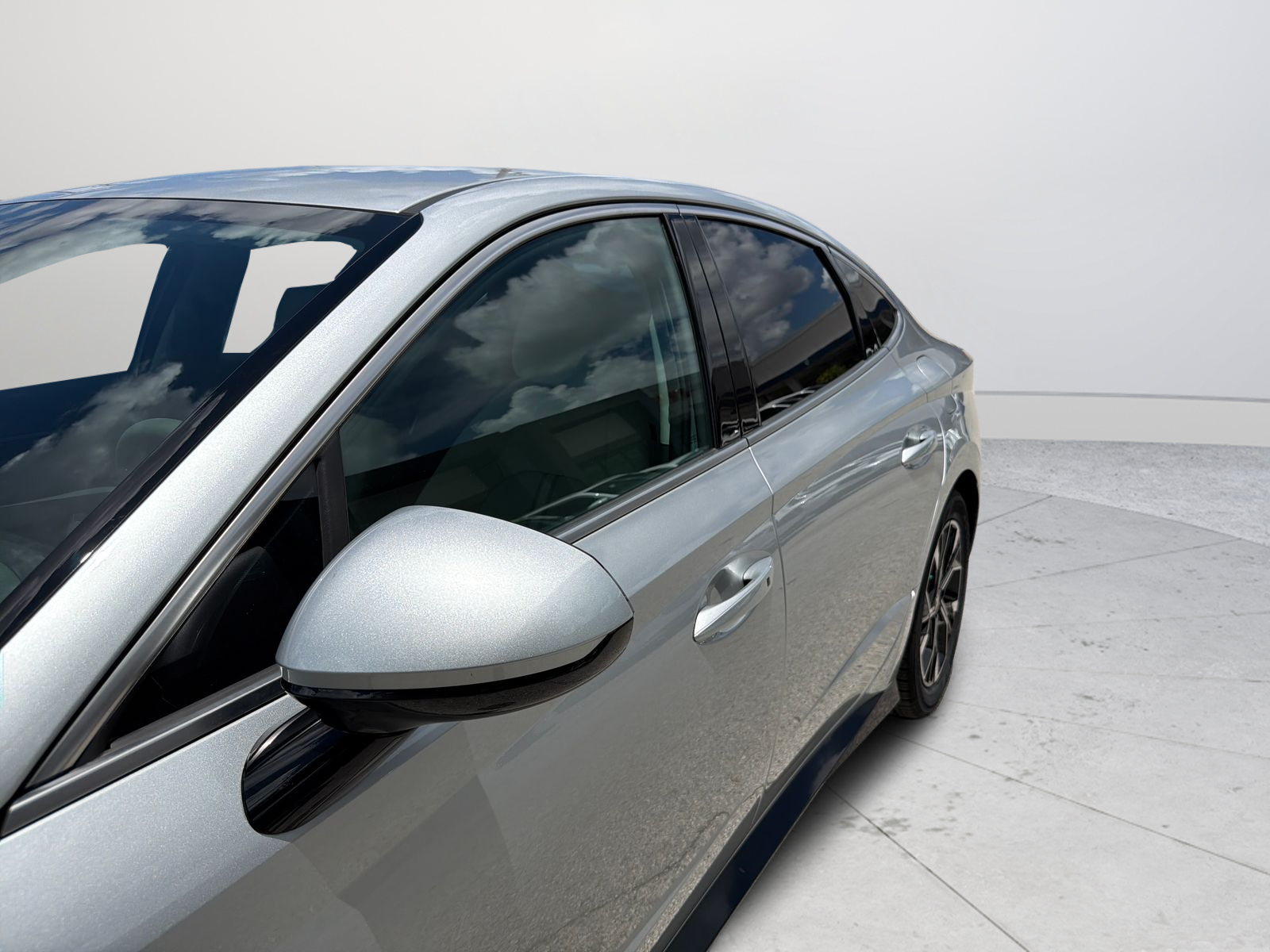 Used 2024 Silver Hyundai SEL image 12