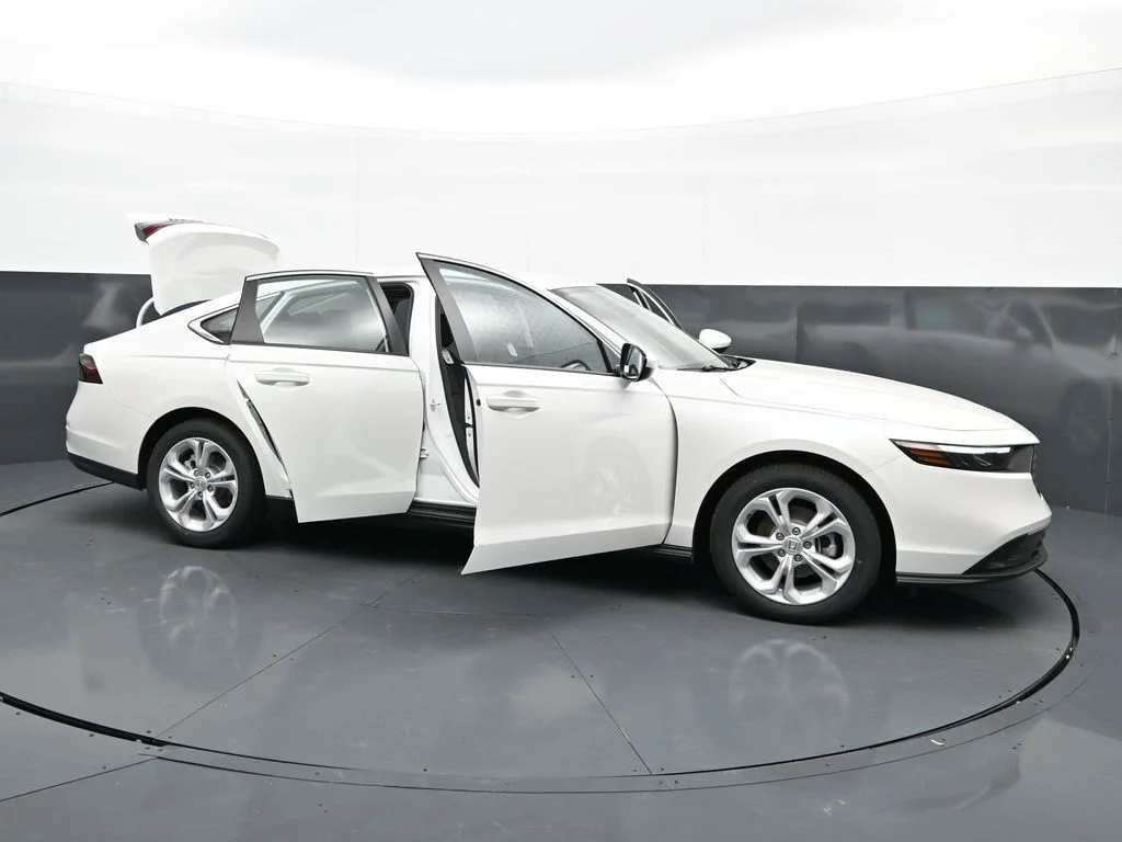 New 2026 Platinum White Pearl Honda LX image 42